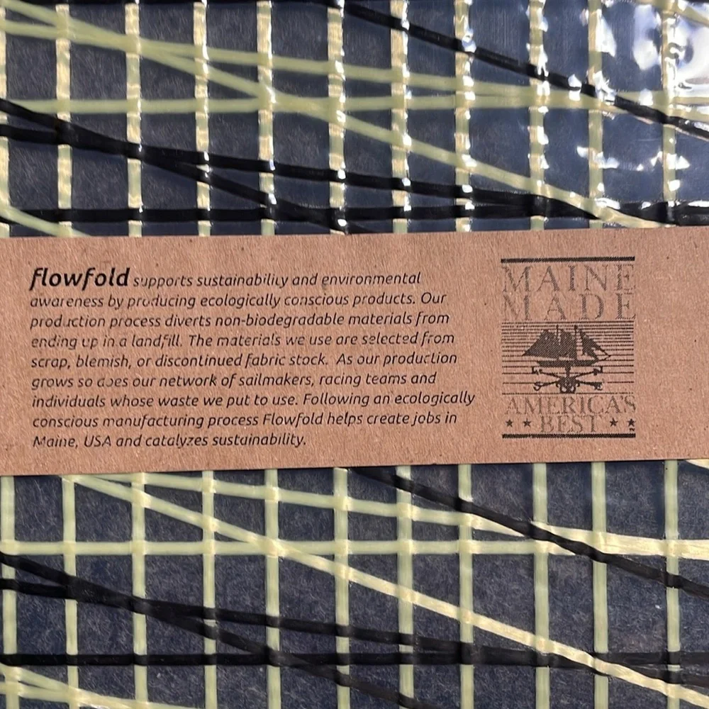 COPY - FLOWFOLD IPAD / TABLET SLEEVE: Recycled Sail